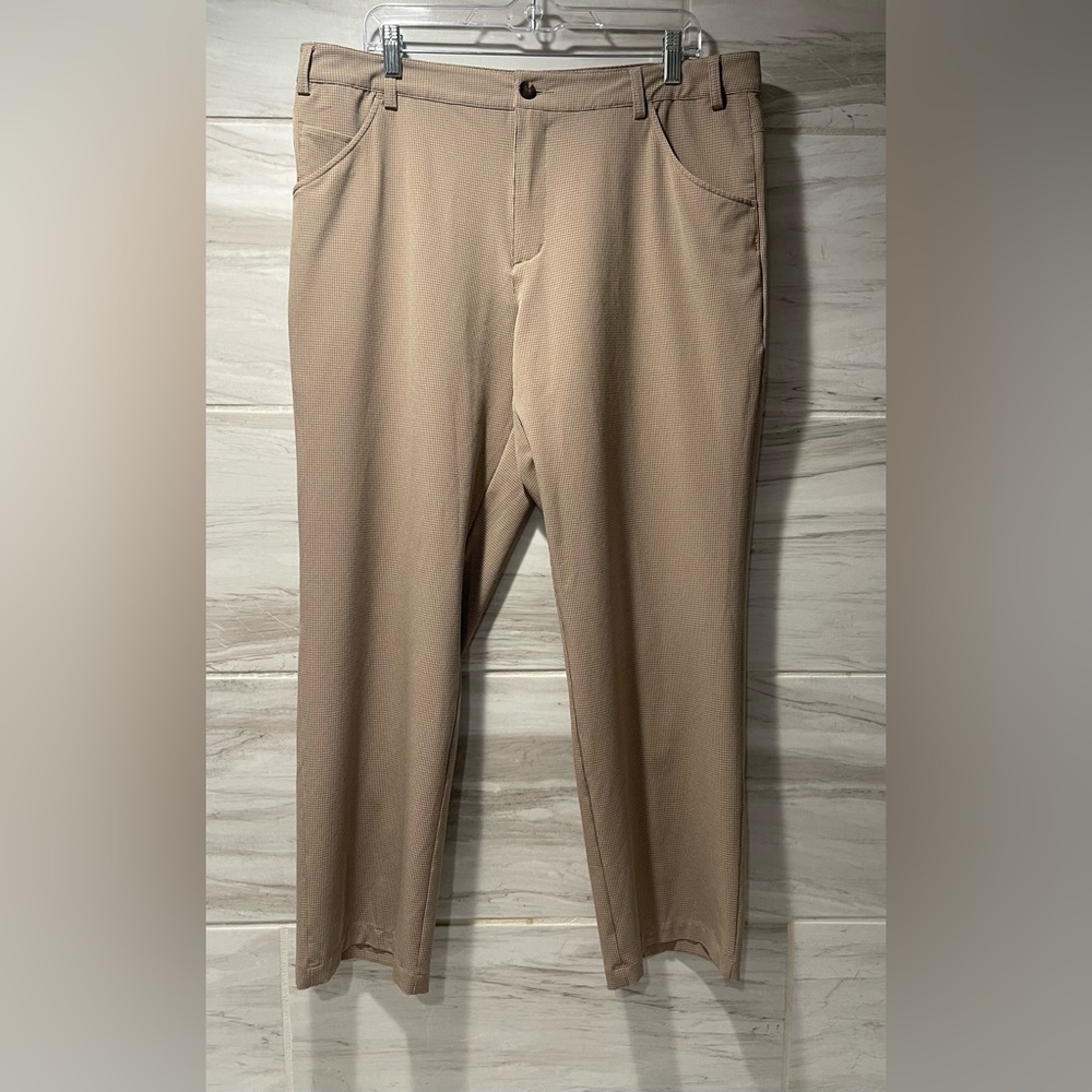 ADIDAS MENS CLASSIC
GOLF PANTS 36/30